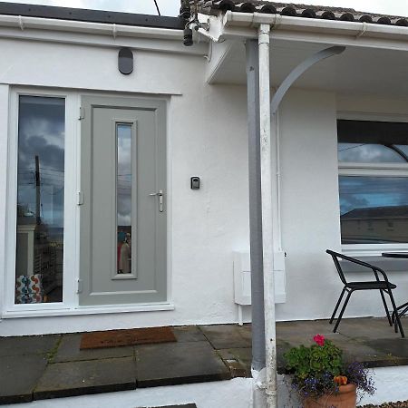 Contemporary One Bed Studio. Sea Views And Parking Westward Ho!  Extérieur photo