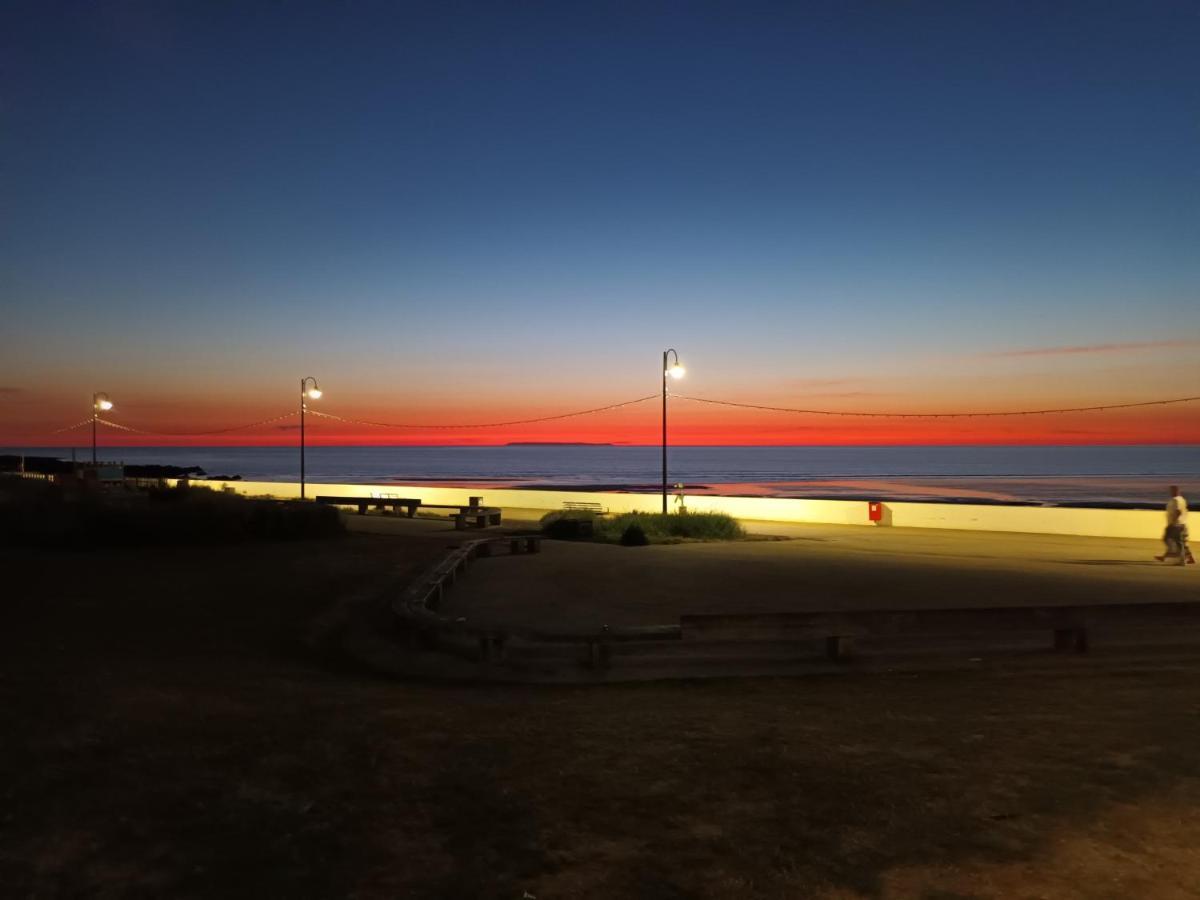 Contemporary One Bed Studio. Sea Views And Parking Westward Ho!  Extérieur photo